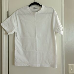 Men’s white Zara t-shirt size small